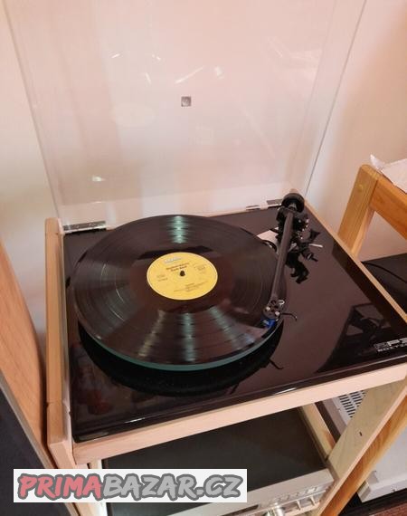 gramofon-rega-planar-3-edition