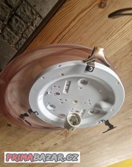 nastenne-svitidlo-nove