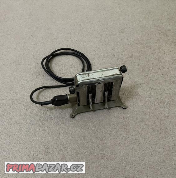 prodam-retro-elektricky-topinkovac-kdn-typ-87