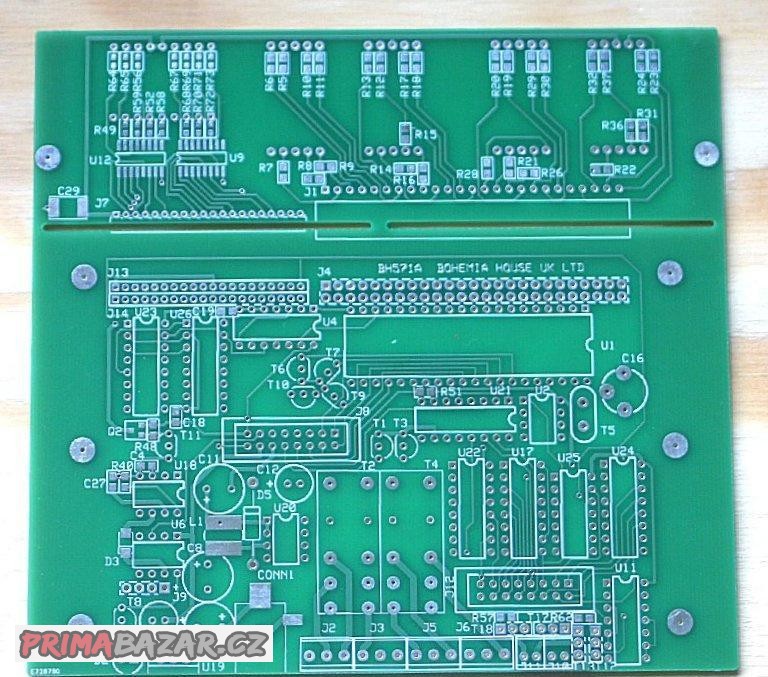 digitalni-hodiny-s-casovacem-pro-vysilacku