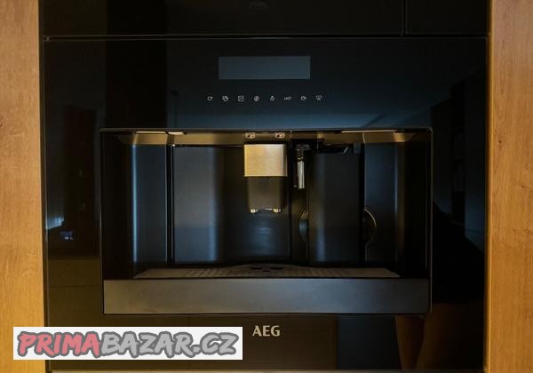 aeg-kkk-84500b-vestavny-kavovar