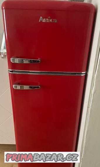 retro-lednice-amica