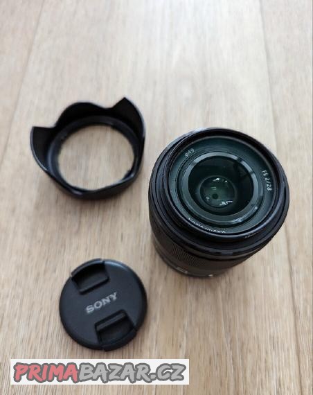 objektiv-sony-sel28f20-filtr-hoya