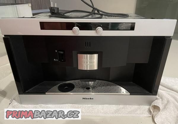 kavovar-miele-cva-2660