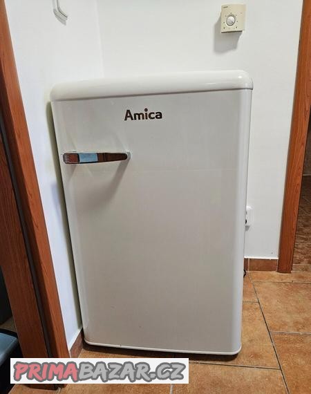 temer-nova-nevyuzita-retro-lednice-mala