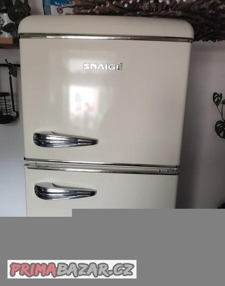 prodam-retro-lednicku-snaige