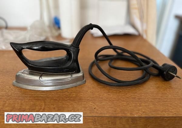 cestovni-retro-mala-zehlicka