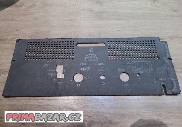 model-le-680-zadny-kryt-radia