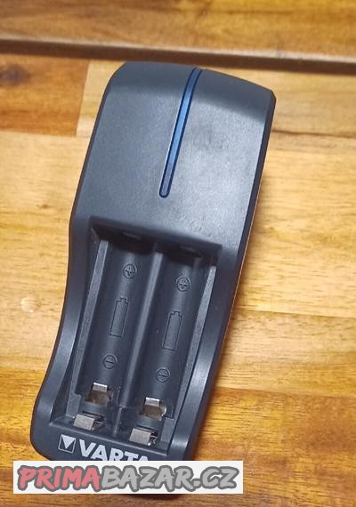 varta-nabijecka-na-baterie-aa-3a-baterie