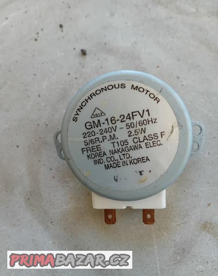 motorek-unasece-talire-mikr-trouby