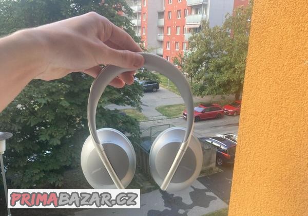 bose-noise-cancelling-700-plne-funkcni-bile