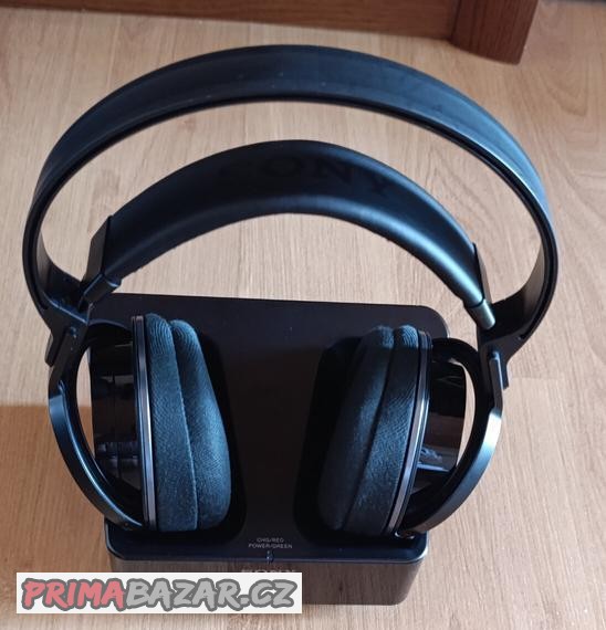 bezdratova-sluchatka-sony-mdr-rf855rk