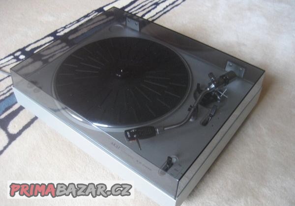 prodam-gramofon-akai-ap-001c