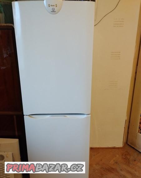 prodej-chladnicky-indesit