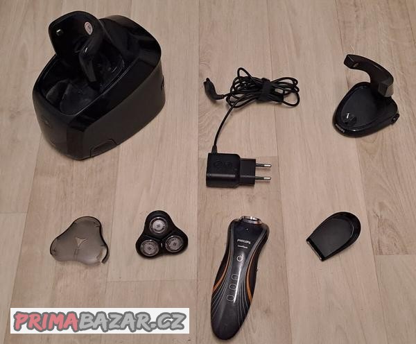 holici-strojek-philips-sensotouch