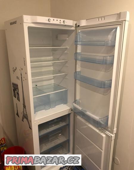 prodam-lednicku-electrolux-erb34402w8