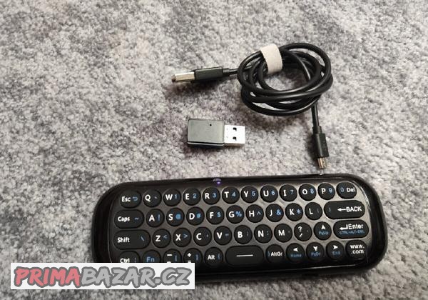 univerzalni-dalkovy-ovladac-s-klavesnici