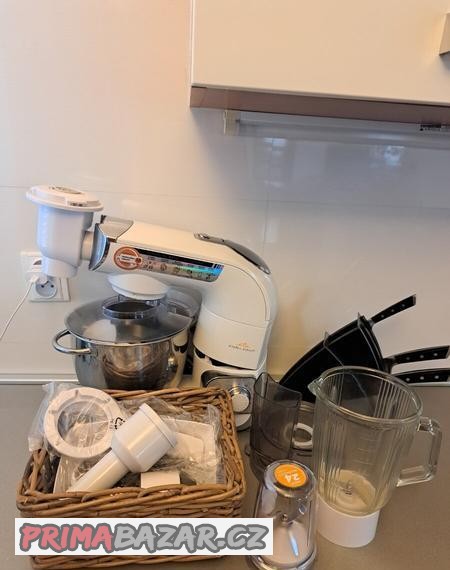 kuchynsky-robot-eta-gratus-expert