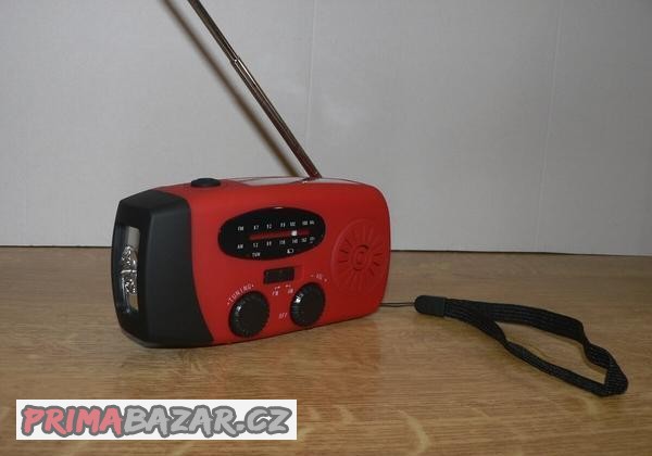 nouzove-solarni-radio-s-dynamem-a-svetlem