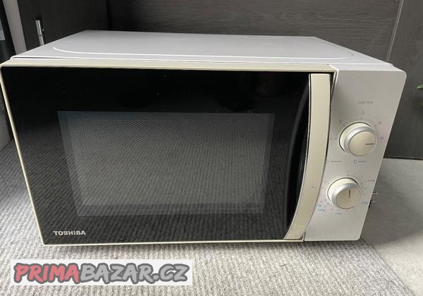 mikrovlnka-toshiba