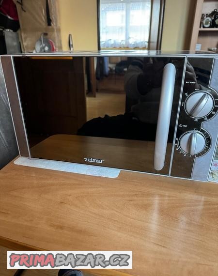 mikrovlnna-trouba-3rokyzrcadlovy-vzhled-jednoduche-ovladani