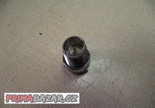 antenni-panelova-zasuvka