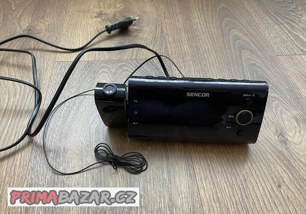 radiobudik-s-pokojovym-teplomerem