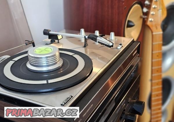 33-45-78-gramofon-philips-i-na-baterie