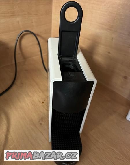 kavovar-nespresso-napenovac-mleka