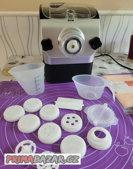 strojek-na-testoviny