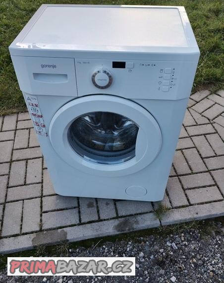automaticka-pracka-gorenje-se-zarukou
