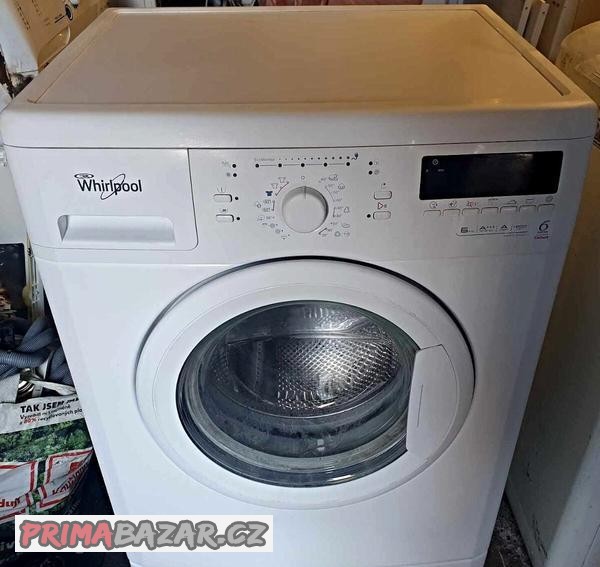 pracka-whirlpool-bocni-plneni-6kg-displej-trida-a