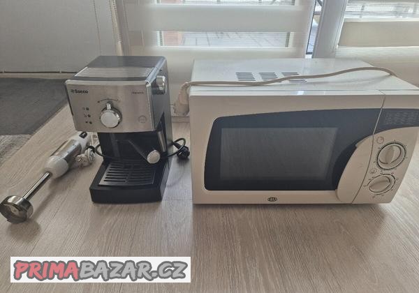 micro-trouba-pakovy-kavovar-tycovy-mixer