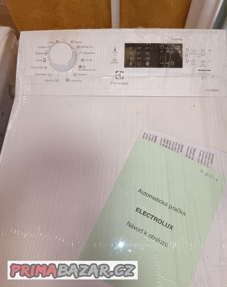 vrchem-plnena-pracka-electrolux