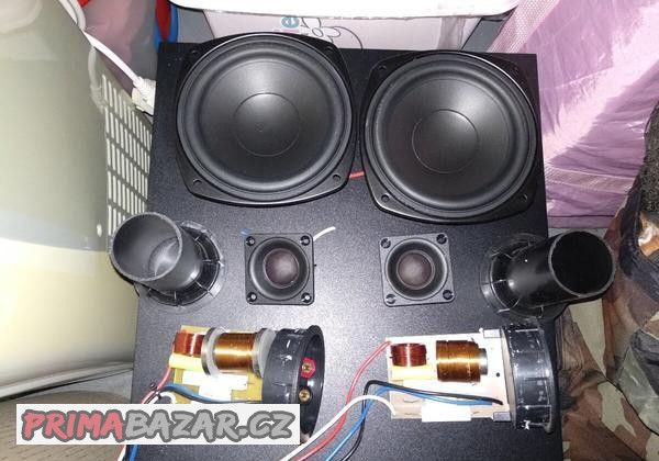 menice-a-vyhybky-vytazene-z-beden