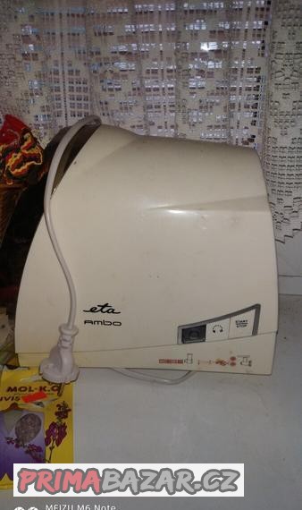 prodame-nepouzivany-kompletni-robot-na-mleti-vseho-od-eta