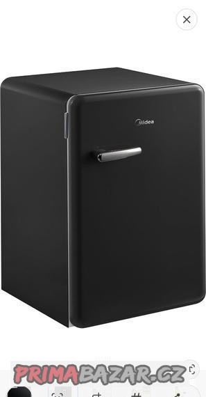 mala-lednicka-retro-cerna