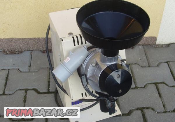 vykonny-elektricky-mlynek-na-obili-vseho-druhu