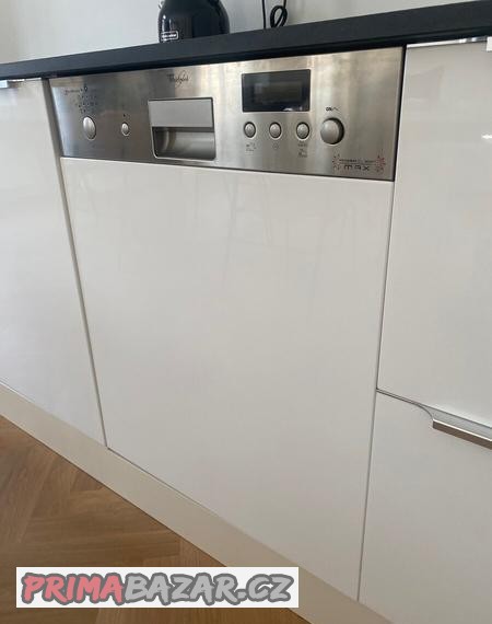 mycka-nadobi-whirlpool-aquasteam-6th-sense