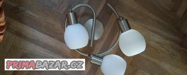 prodam-dve-krasna-nova-svetla