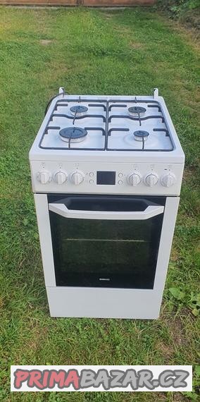 beko-plynovy-sporak-s-elektrickou-troubou