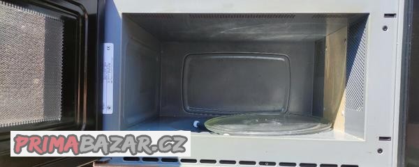 vestavna-mikrovlnna-trouba