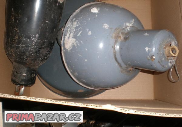 smaltovane-industrialni-lampy