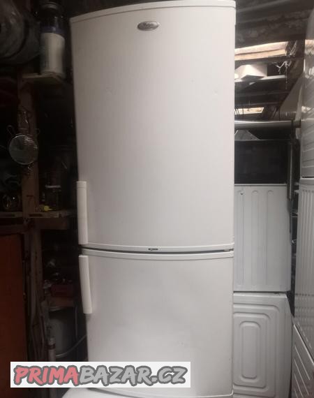 lednice-s-mrazakem-whirlpool