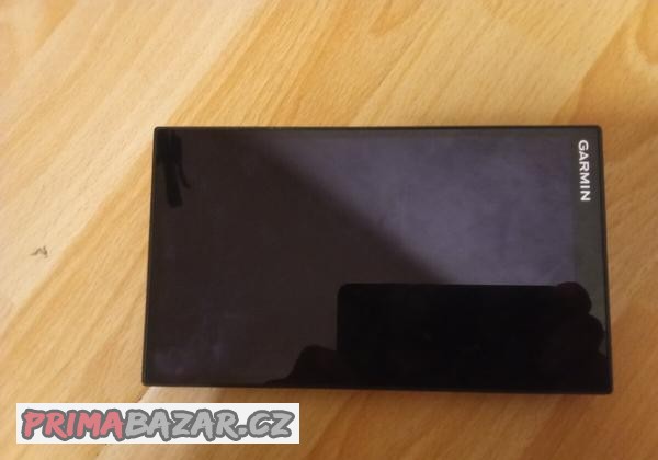 prodam-navigaci-garmin-61-lmt-d