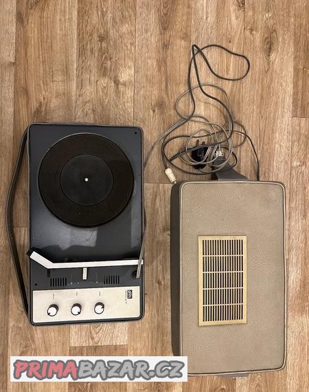 gramofon-suprafon-model-ce071