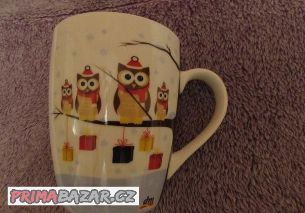 ruzne-nove-hrnky-lahve-dozy-luxusni-karafa-na-vino