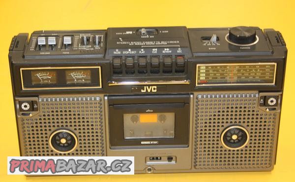 boombox-jvc-krasny-tezky-retrokousek-funkcni