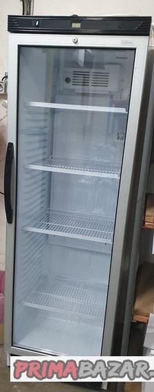 prodam-s-50-slevou-prosklenou-uzamykatelnou-lednici