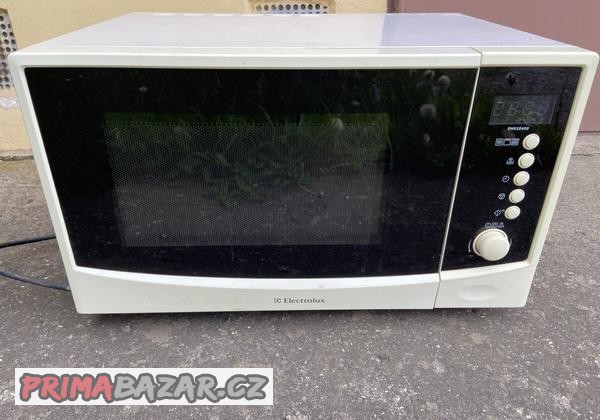 mikrovlnka-elektrolux